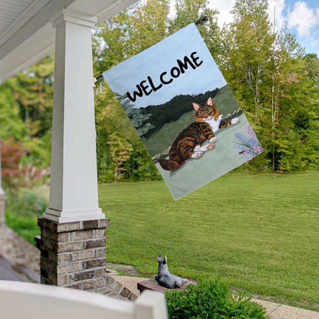 Maine Coon Cat House Flag